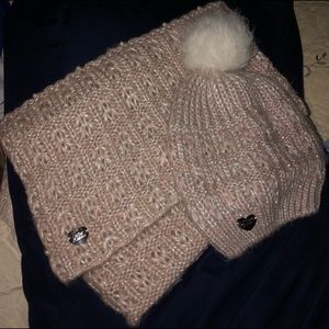Hat & scarf